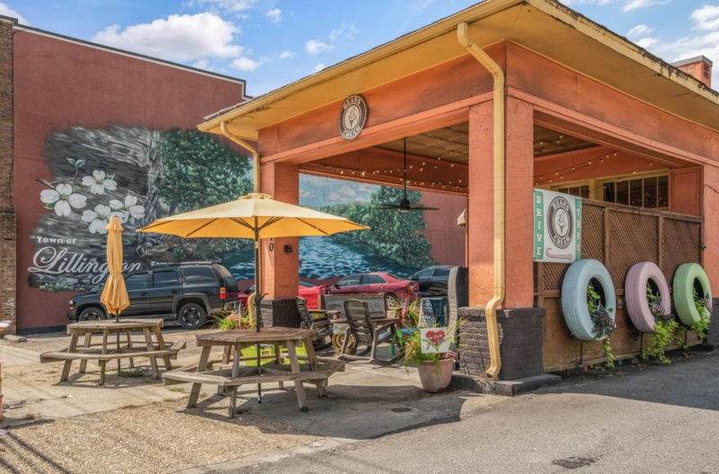 Beans Ice Cream outdoor seating area in Lillington North Carolina