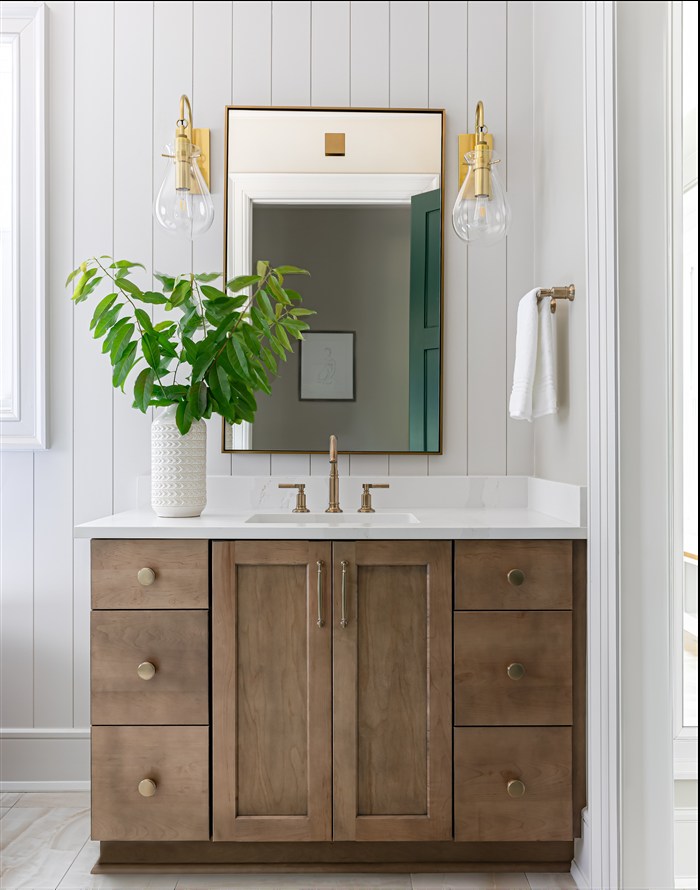 Bathroom vanity